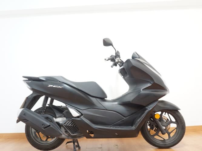 HONDA PCX 125 2022 de segunda mano