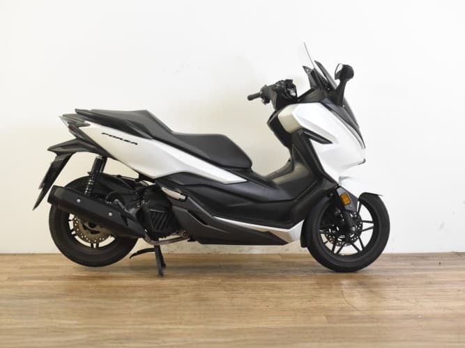 HONDA FORZA 125 2020 de segunda mano