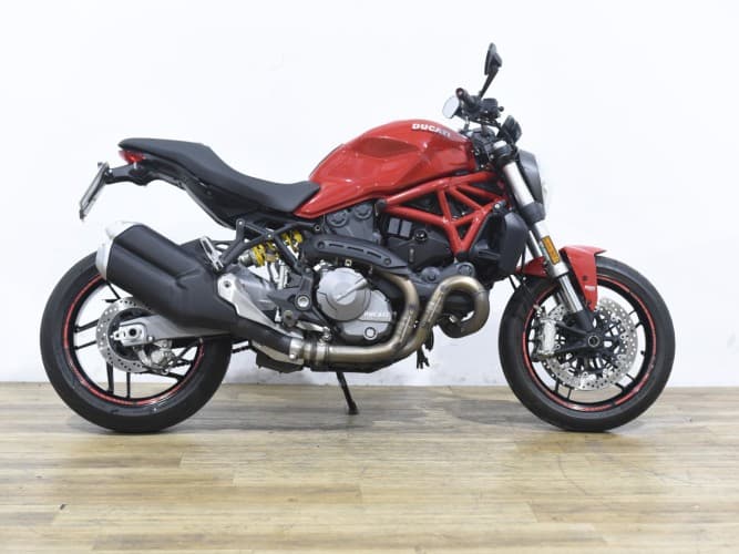 DUCATI MONSTER 821 2019 de segunda mano