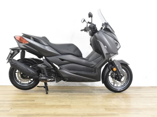 YAMAHA XMAX 125 2021 de segunda mano