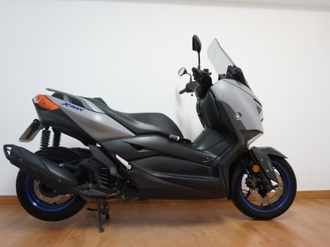 YAMAHA XMAX 125 2021 de segunda mano