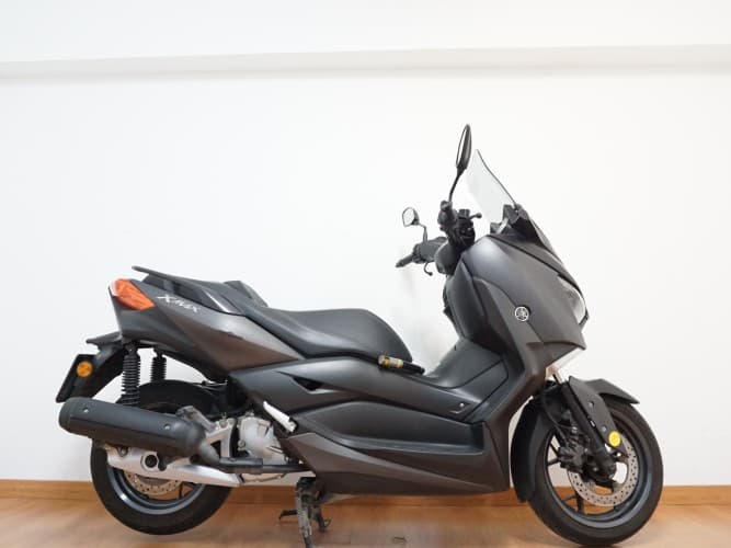 YAMAHA XMAX 125 2018 de segunda mano