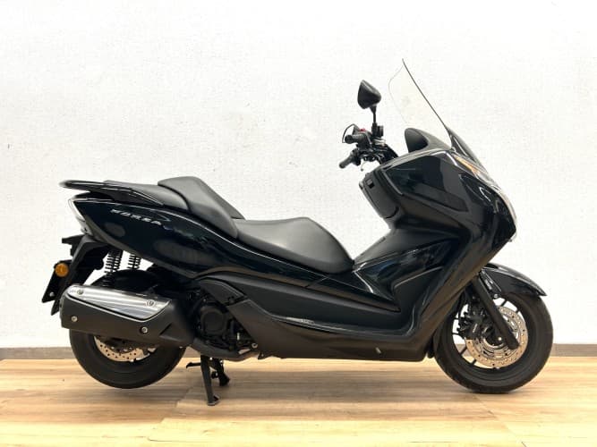 HONDA FORZA 300 2014 de segunda mano