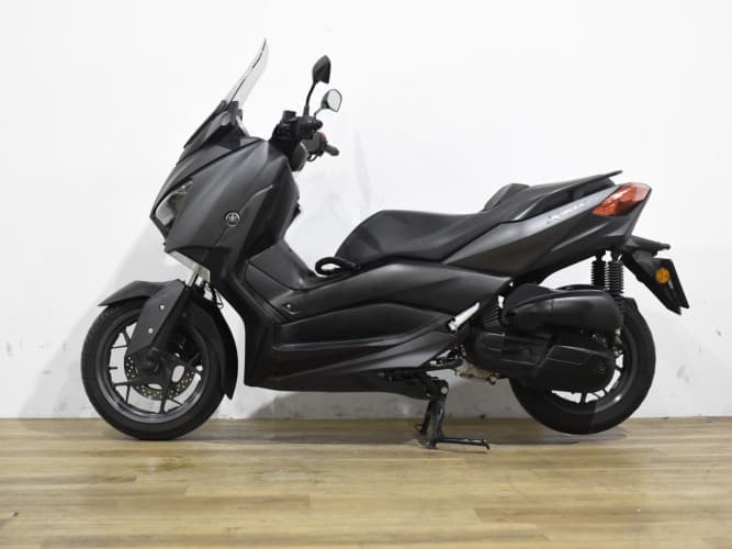 YAMAHA XMAX 125 2018 de segunda mano