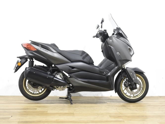 YAMAHA XMAX 300 TECH MAX 2021 de segunda mano