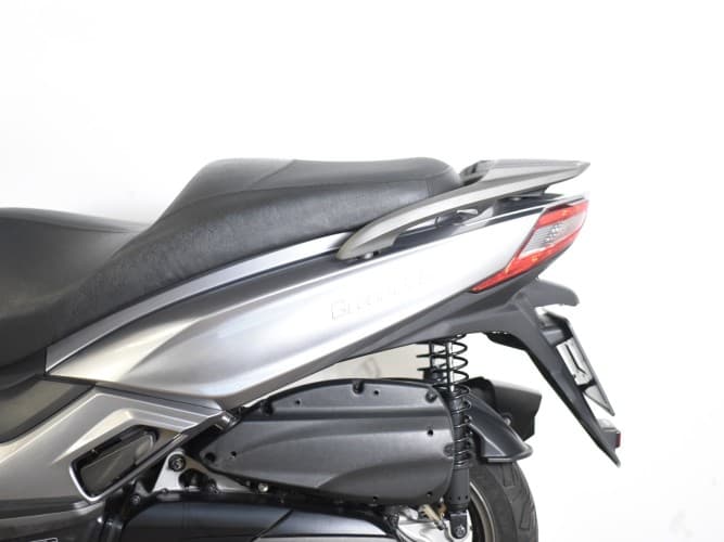 Comprar KYMCO GRAND DINK 300 2022 de segunda mano KYMCO GRAND DINK 300 2022 de segunda mano