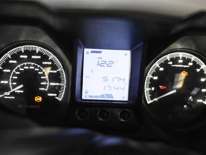 Comprar KYMCO GRAND DINK 300 2022 de segunda mano KYMCO GRAND DINK 300 2022 de segunda mano