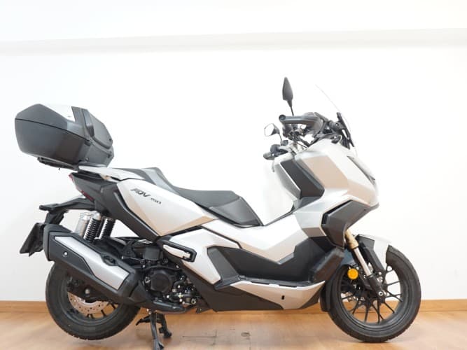 HONDA ADV 350 2023 de segunda mano