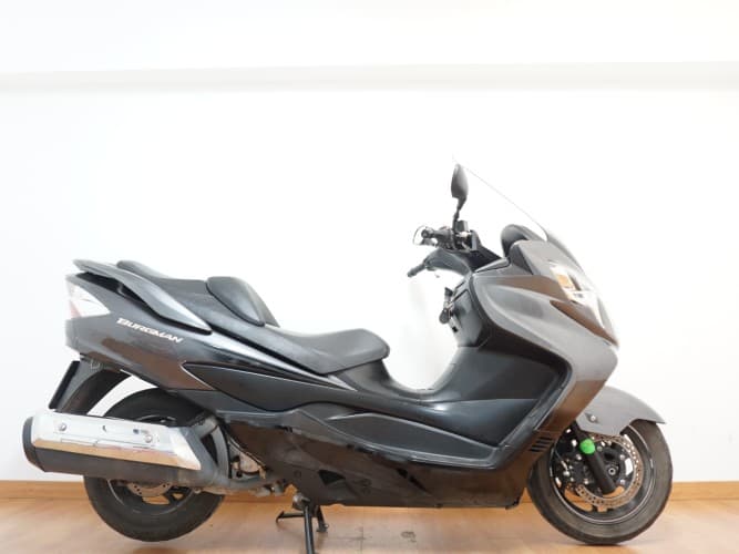 SUZUKI BURGMAN 400 2012 de segunda mano