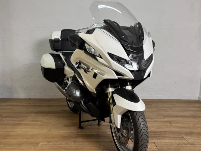 BMW R 1250 RT (IVA DEDUCIBLE) (3 PAQUETES+ 3 MALETAS) 2024 de segunda mano