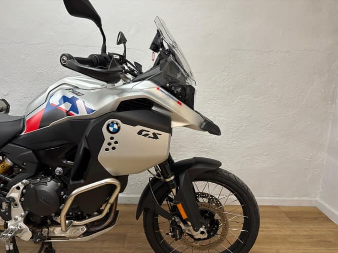 BMW F 900 GS ADVENTURE (IVA DEDUCIBLE + 3 PAQUETES) 2024 de segunda mano