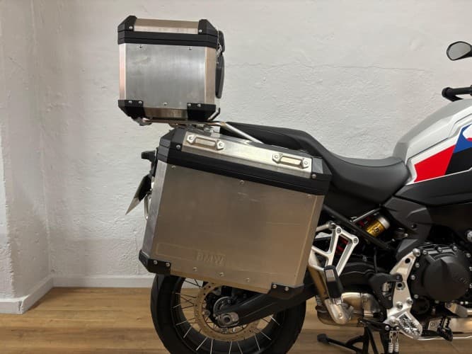 BMW F 900 GS ADVENTURE (IVA DEDUCIBLE + 3 PAQUETES) 2024 de segunda mano