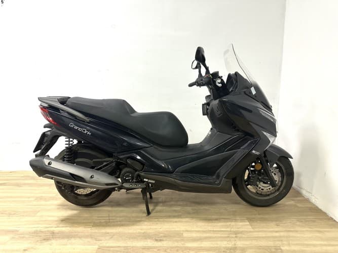 KYMCO GRAND DINK 300 2019 de segunda mano