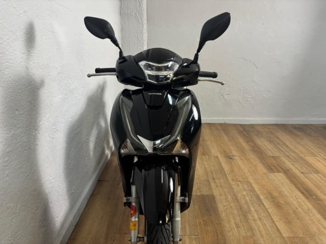 HONDA SH 125 2018 de segunda mano