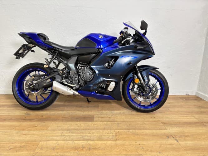 YAMAHA R7 (A2) 2023 de segunda mano