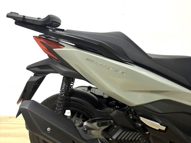HONDA FORZA 125 2024 de segunda mano