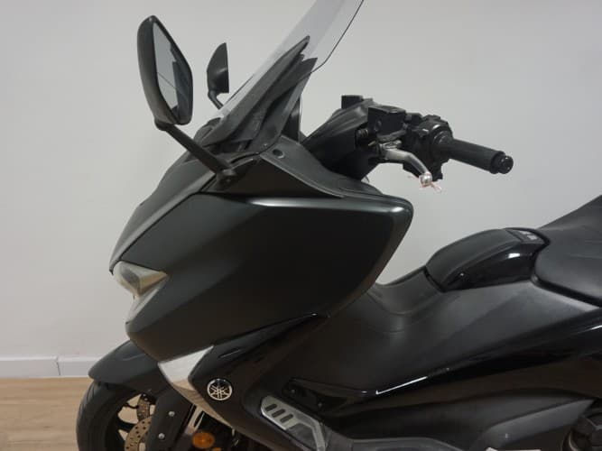 YAMAHA TMAX 530 DX 2017 de segunda mano