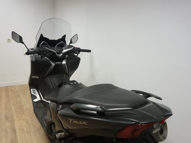 YAMAHA TMAX 530 DX 2017 de segunda mano