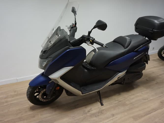 Comprar SYM MAXSYM 400 2022 de segunda mano SYM MAXSYM 400 2022 de segunda mano