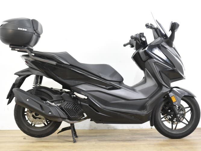 HONDA FORZA 125 2018 de segunda mano