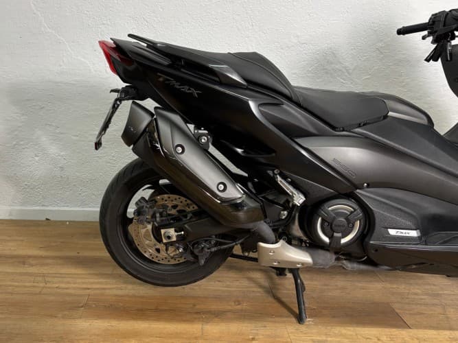 Comprar YAMAHA TMAX 560 2020 de segunda mano YAMAHA TMAX 560 2020 de segunda mano