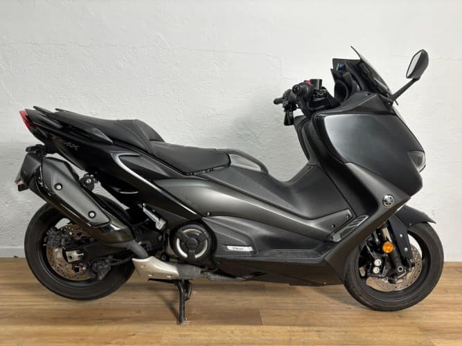 YAMAHA TMAX 560 2020 de segunda mano