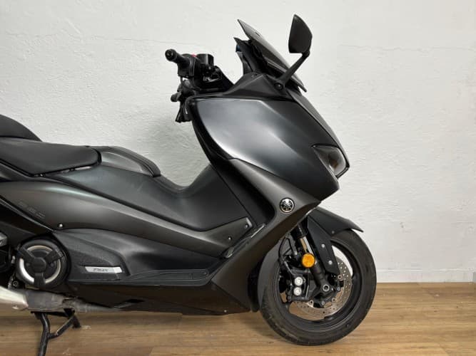 Comprar YAMAHA TMAX 560 2020 de segunda mano YAMAHA TMAX 560 2020 de segunda mano