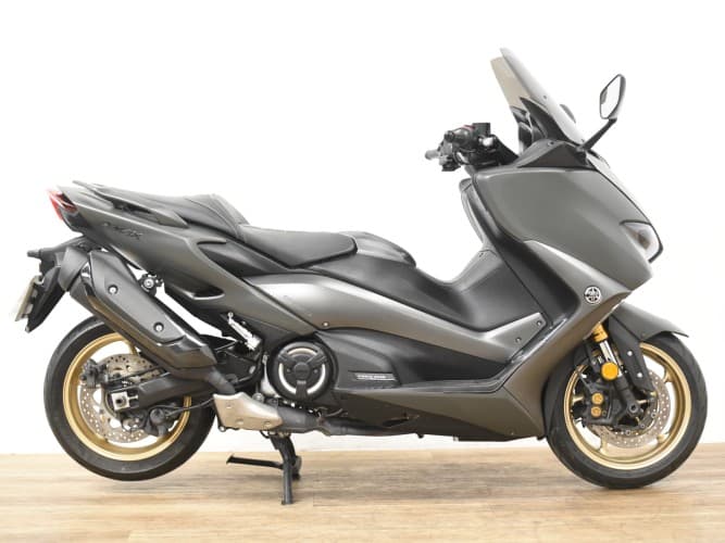 YAMAHA TMAX 560 TECH MAX 2021 de segunda mano