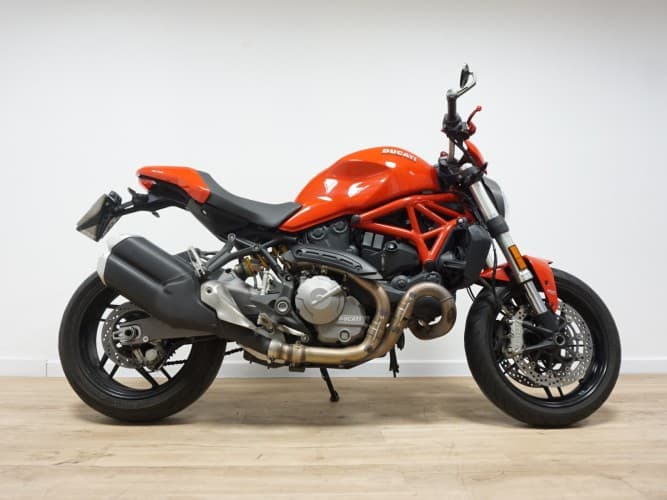 DUCATI MONSTER 821 (A2) 2019 de segunda mano