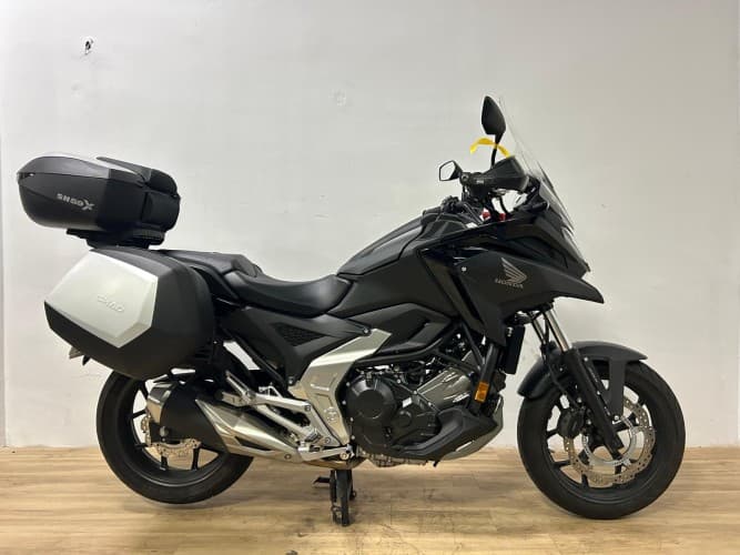 HONDA NC 750 X 2022 de segunda mano