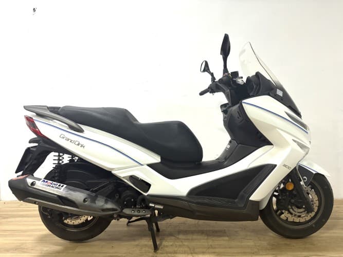 KYMCO GRAND DINK 300 2020 de segunda mano