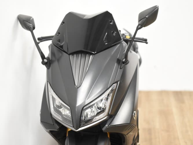 Comprar YAMAHA TMAX 530 IRON MAX (AKRAPOVIC HOMOLOGADO) 2016 de segunda mano YAMAHA TMAX 530 IRON MAX (AKRAPOVIC HOMOLOGADO) 2016 de segunda mano
