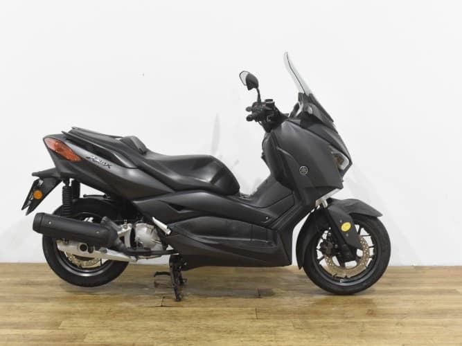YAMAHA XMAX 125 2018 de segunda mano