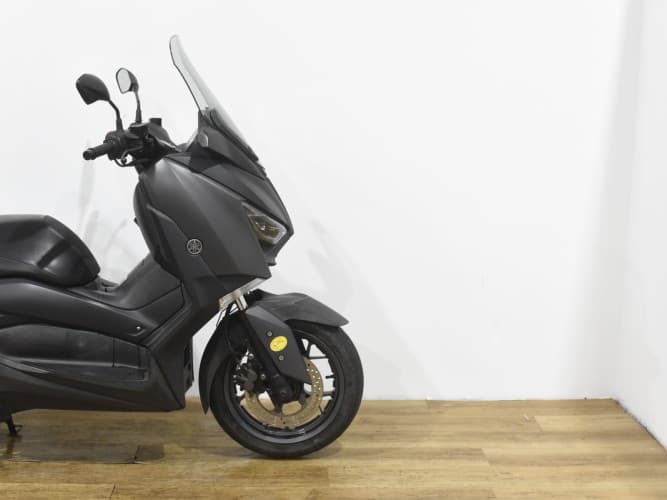 YAMAHA XMAX 125 2018 de segunda mano
