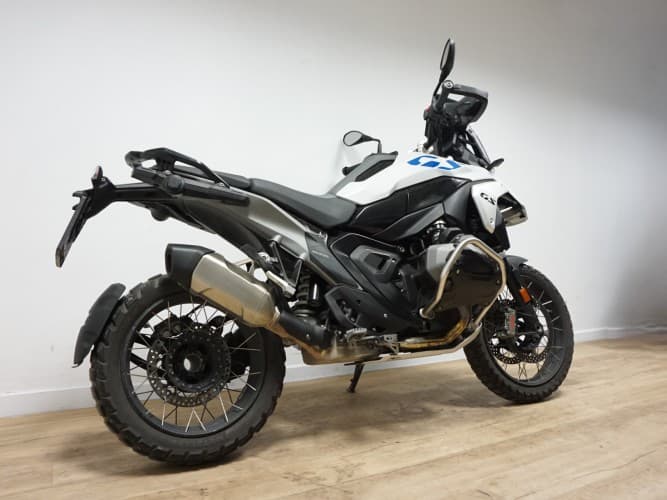 Comprar BMW R 1300 GS (PAQUETE TOURING, DINAMICO Y ENDURO PRO) 2023 de segunda mano BMW R 1300 GS (PAQUETE TOURING, DINAMICO Y ENDURO PRO) 2023 de segunda mano