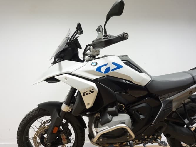 Comprar BMW R 1300 GS (PAQUETE TOURING, DINAMICO Y ENDURO PRO) 2023 de segunda mano BMW R 1300 GS (PAQUETE TOURING, DINAMICO Y ENDURO PRO) 2023 de segunda mano