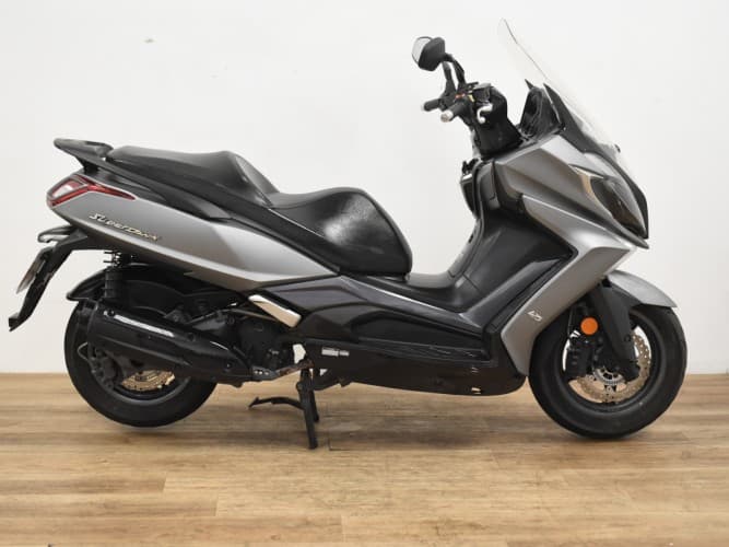 Comprar KYMCO SUPER DINK 125 2021 de segunda mano KYMCO SUPER DINK 125 2021 de segunda mano