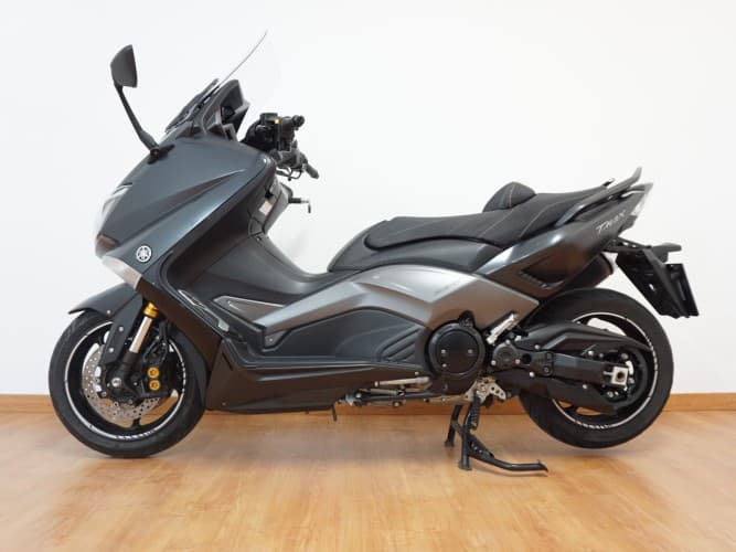 YAMAHA TMAX 530 IRON MAX 2015 de segunda mano