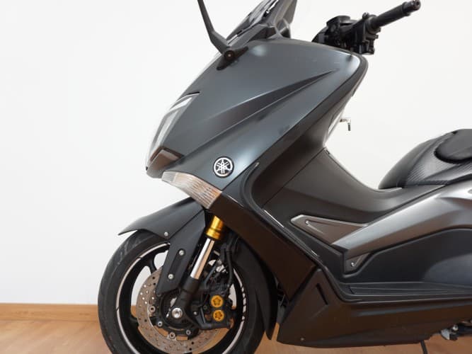 YAMAHA TMAX 530 IRON MAX 2015 de segunda mano
