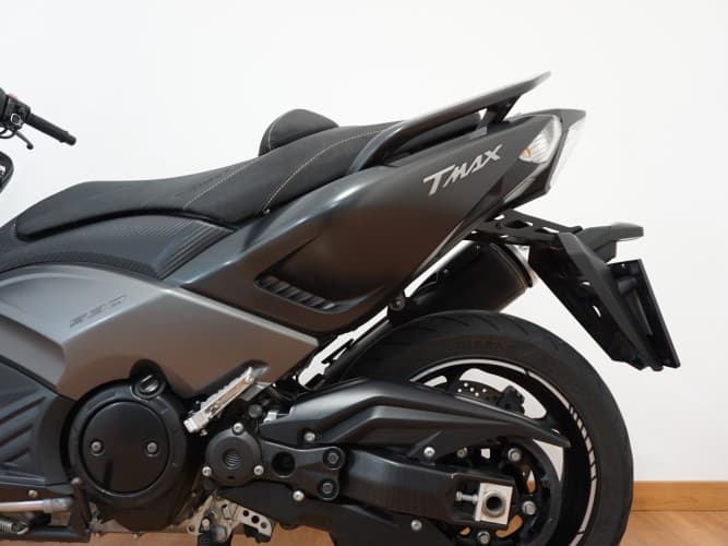YAMAHA TMAX 530 IRON MAX 2015 de segunda mano