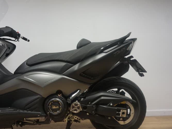 YAMAHA TMAX 530 IRON MAX 2015 de segunda mano
