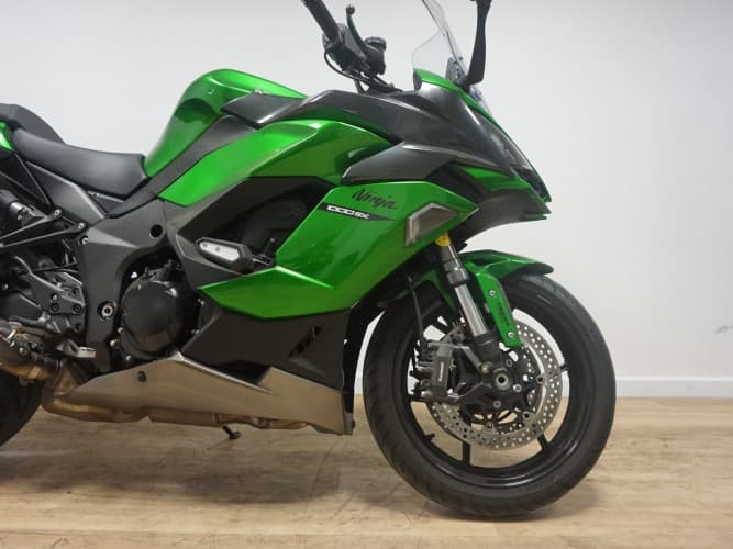 KAWASAKI NINJA 1000 SX (AKRAPOVIC HOMOLOGADO) 2020 de segunda mano
