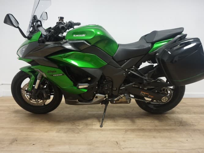 KAWASAKI NINJA 1000 SX (AKRAPOVIC HOMOLOGADO) 2020 de segunda mano