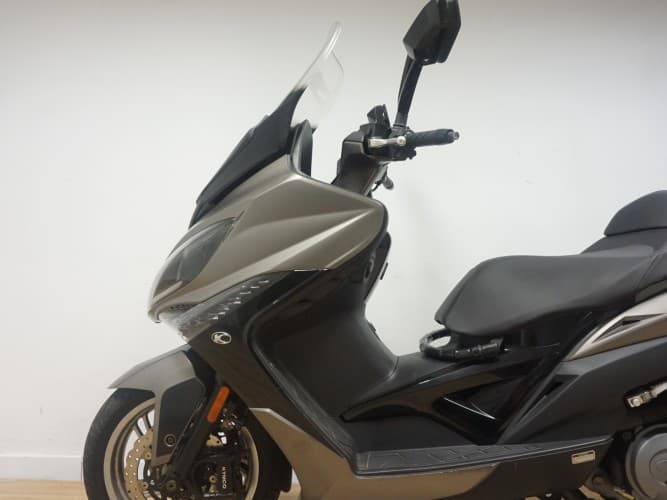 KYMCO XCITING 400 2017 de segunda mano