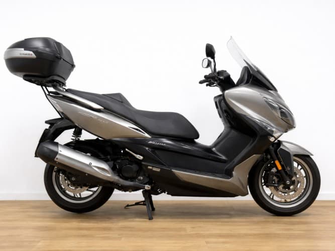 KYMCO XCITING 400 2017 de segunda mano