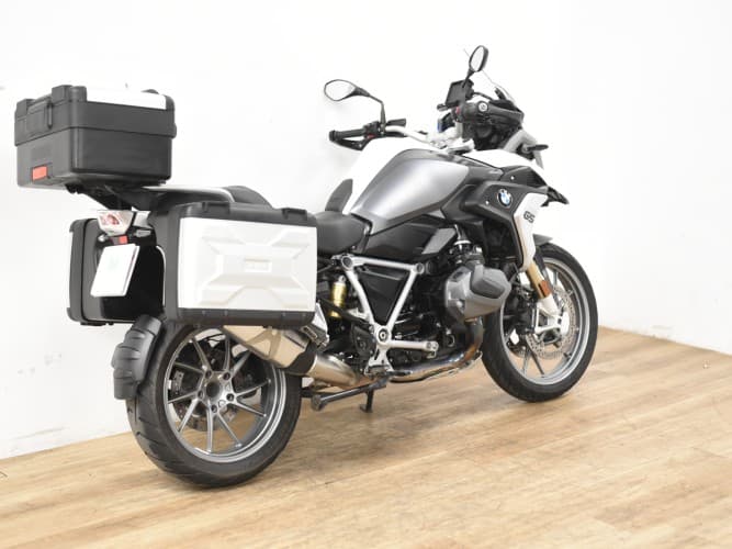 Comprar BMW R 1250 GS (IVA DEDUC.) (3 PAQ+ 3 MLTS) (RED ASIEN) 2022 de segunda mano BMW R 1250 GS (IVA DEDUC.) (3 PAQ+ 3 MLTS) (RED ASIEN) 2022 de segunda mano