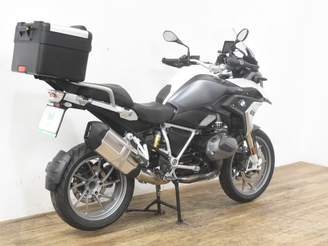 Comprar BMW R 1250 GS (IVA DEDUCIBLE) (3 PAQUETES+ TOP CASE) 2022 de segunda mano BMW R 1250 GS (IVA DEDUCIBLE) (3 PAQUETES+ TOP CASE) 2022 de segunda mano