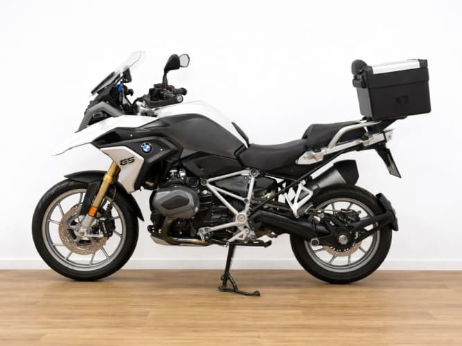 BMW R 1250 GS (IVA DEDUCIBLE) (3 PAQUETES+ TOP CASE) 2022 de segunda mano