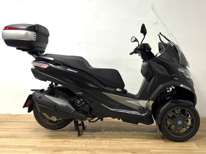 PIAGGIO MP3 EXCLUSIVE 530 2022 de segunda mano