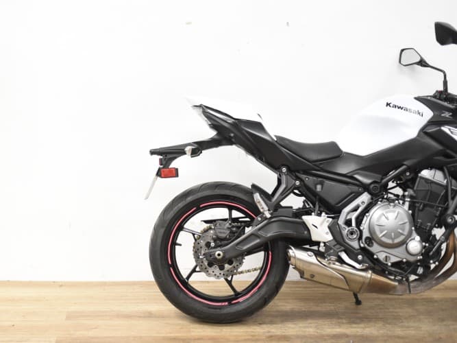 Comprar KAWASAKI Z 650 (A) 2019 de segunda mano KAWASAKI Z 650 (A) 2019 de segunda mano